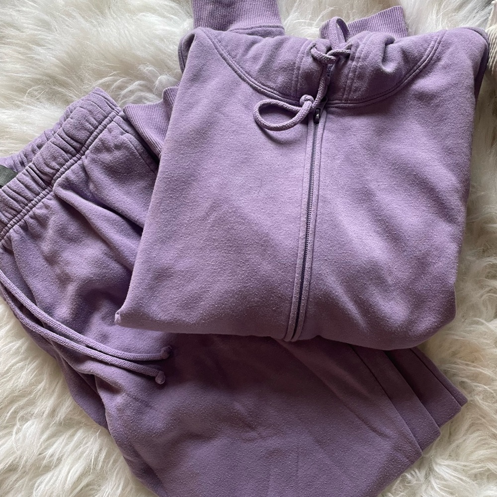 Sweater & sweatpants